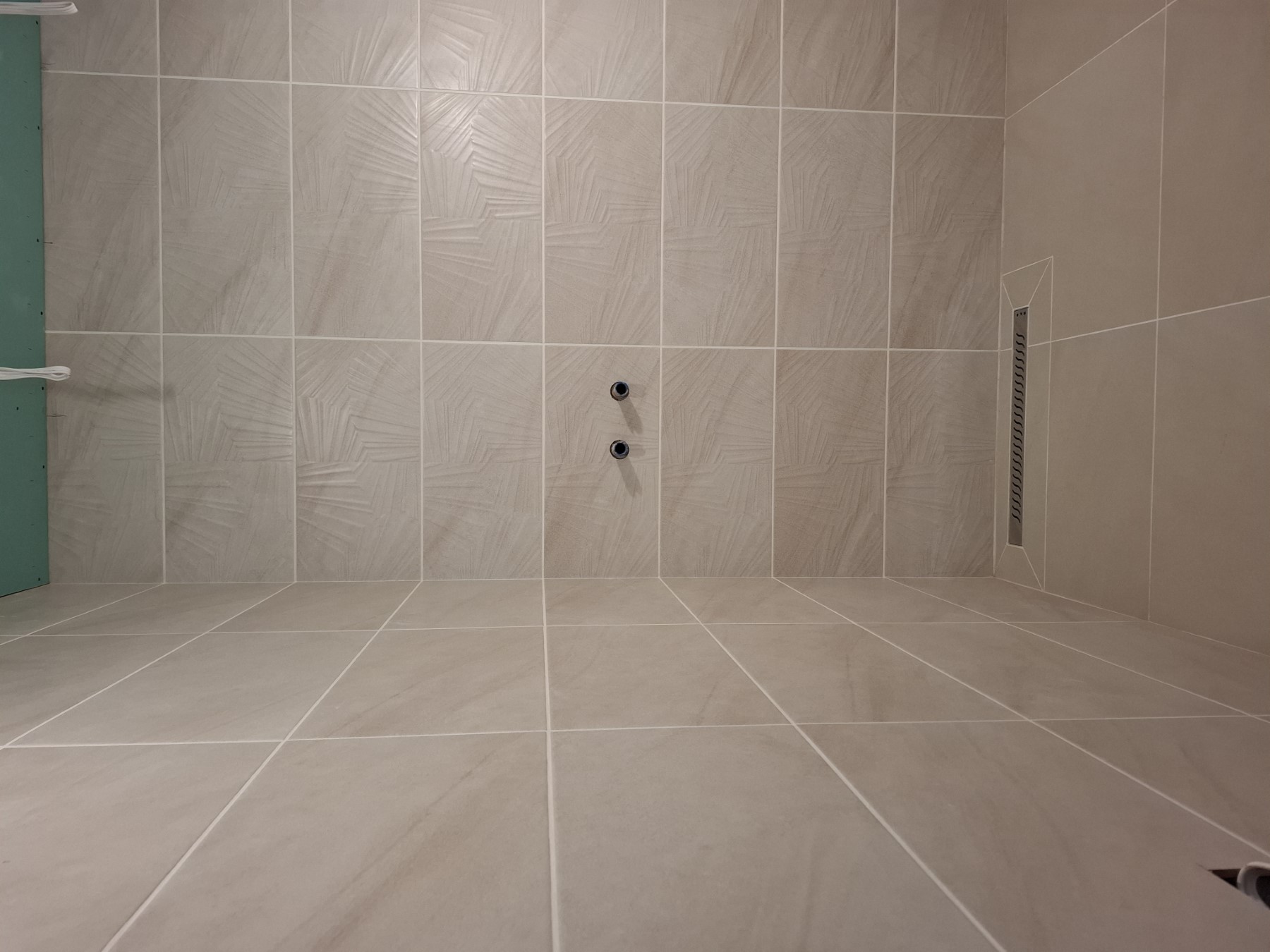 Лепене на плочки